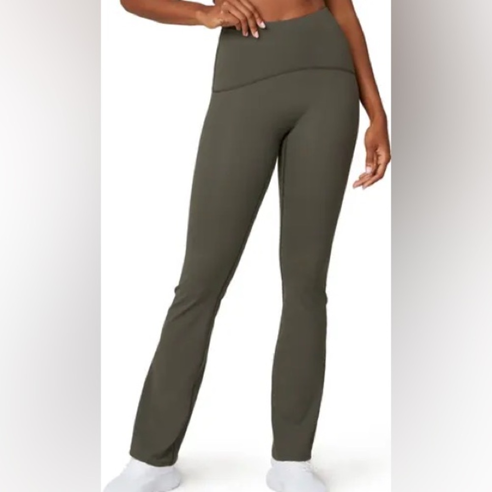 Spanx Booty Boost flare leggings